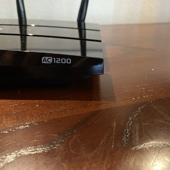 TP-LINK Archer AC 1200 Wireless Dual Band Gigabit Router - Picture 2 of 4